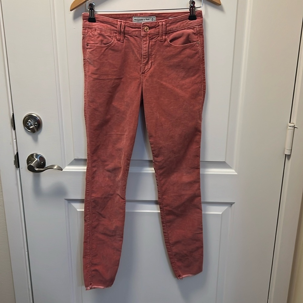 Abercrombie & Fitch Corduroy Pants Mid Rise Super Skinny salmon Pink SZ 26 EUC